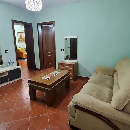 טיראנה Calmly, Spacious Apartment Next To Usa Embassy מראה חיצוני תמונה