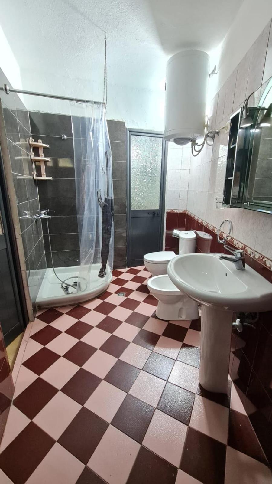 טיראנה Calmly, Spacious Apartment Next To Usa Embassy מראה חיצוני תמונה