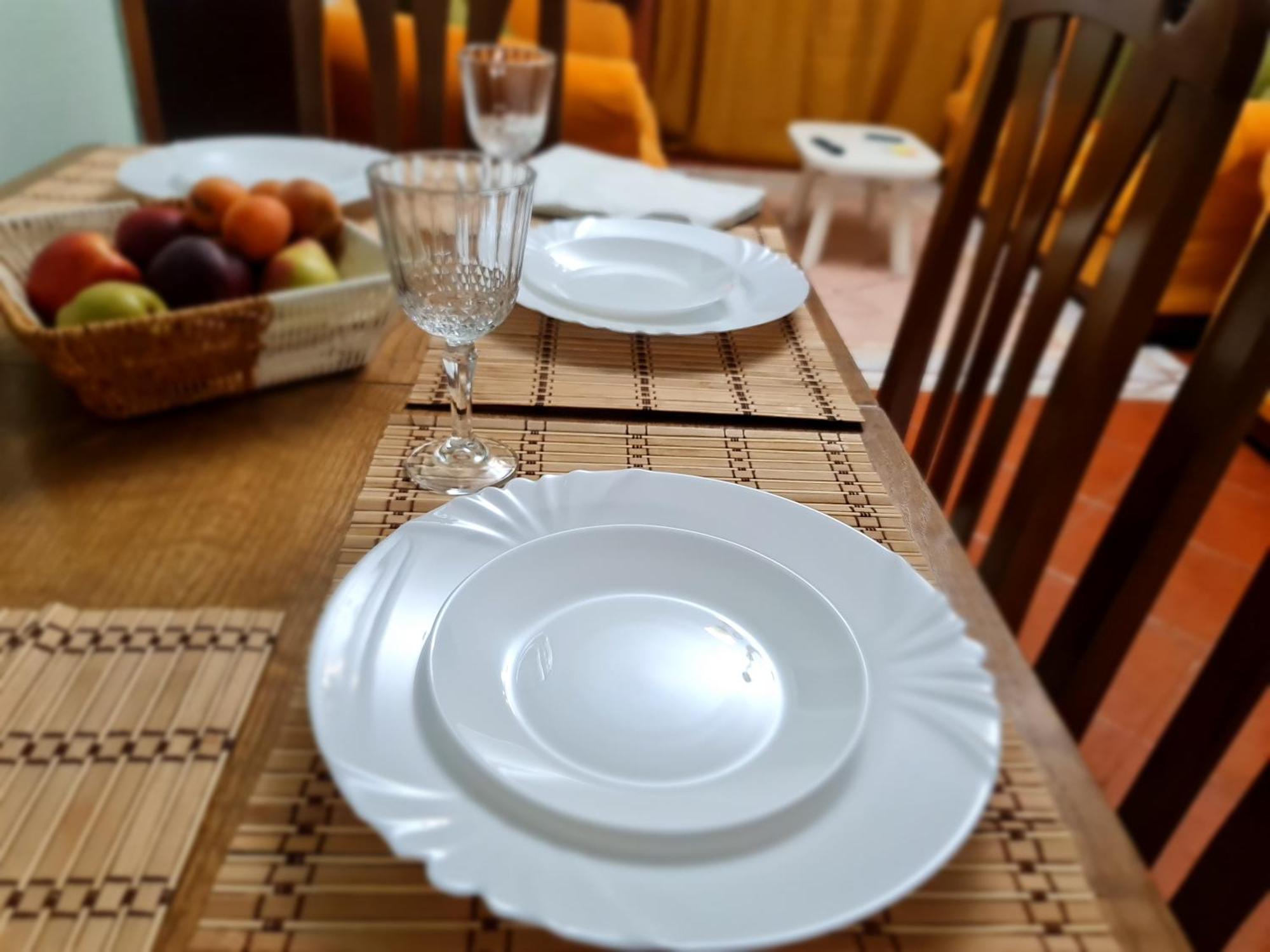 טיראנה Calmly, Spacious Apartment Next To Usa Embassy חדר תמונה