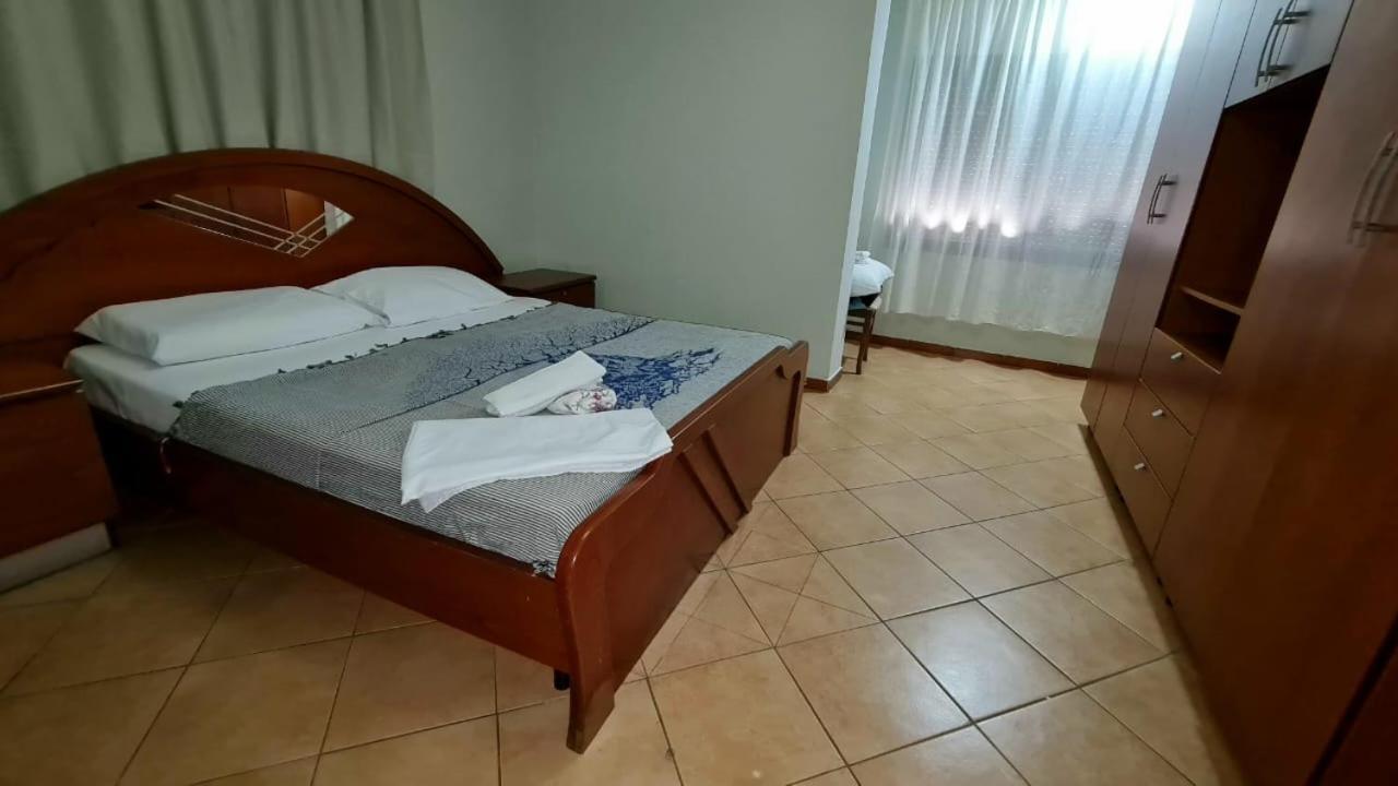 טיראנה Calmly, Spacious Apartment Next To Usa Embassy מראה חיצוני תמונה